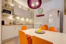 Apartamento en Torremolinos - Beachfront 2 Bed Los Corales Carihuela Apt