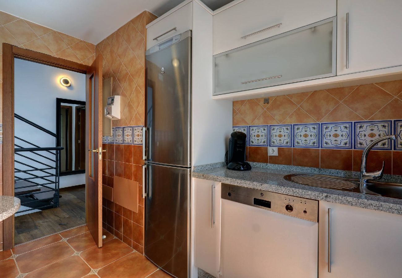 Villa en Benalmádena - Bright and Spacious Villa with Private Pool 