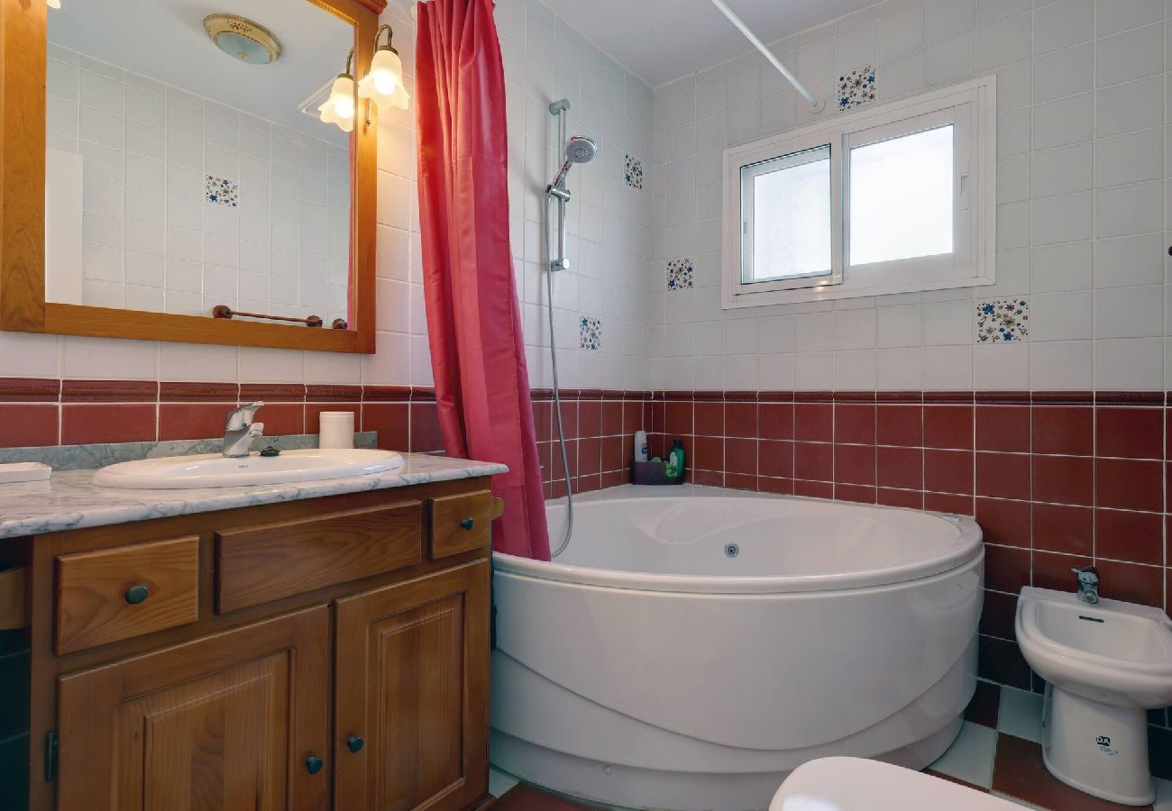 Villa en Fuengirola - Espaciosa villa de 3 dormitorios con piscina privada