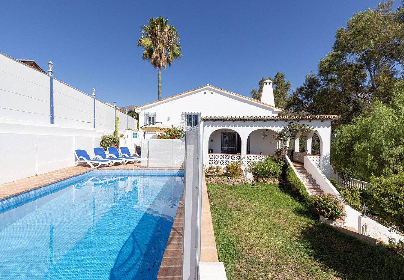 Villa en Fuengirola - Espaciosa villa de 3 dormitorios con piscina privada