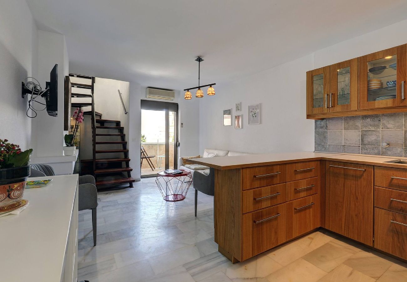 Apartamento en Benalmádena - Stunning Sea Views Beachfront Apt, Large Terrace & BBQ