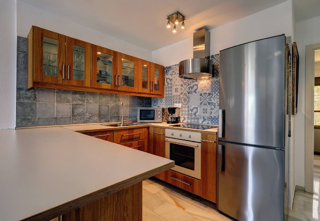 Apartamento en Benalmádena - Stunning Sea Views Beachfront Apt, Large Terrace & BBQ