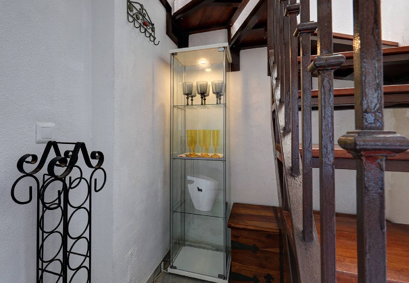 Apartamento en Benalmádena - Stunning Sea Views Beachfront Apt, Large Terrace & BBQ