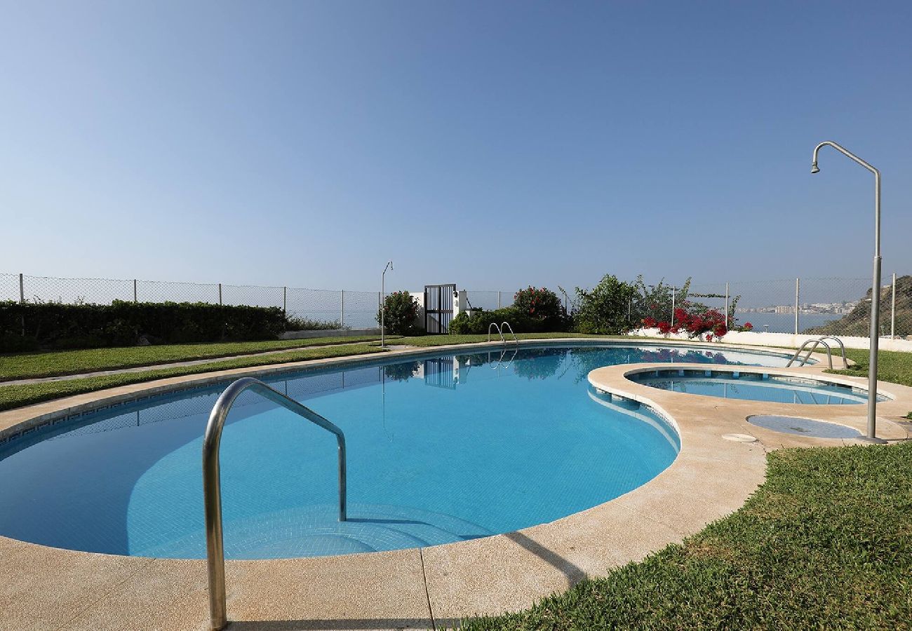 Apartamento en Benalmádena - Stunning Sea Views Beachfront Apt, Large Terrace & BBQ