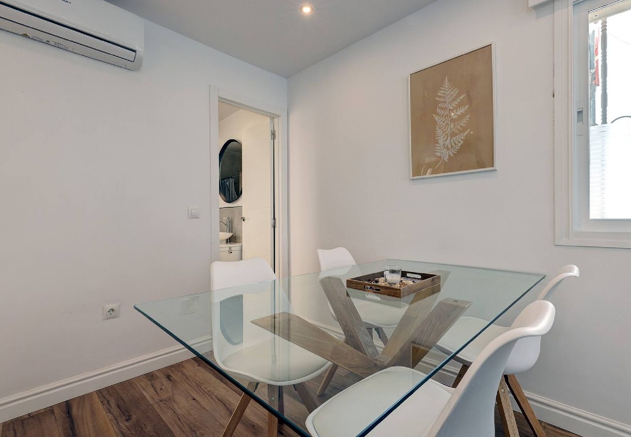 Casa adosada en Benalmádena - Traditional 2 Bed Pueblo Townhouse With Terrace 