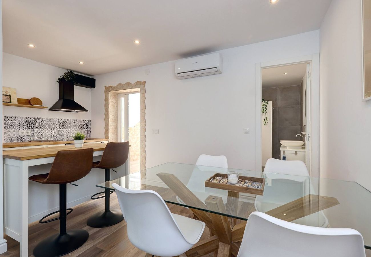 Casa adosada en Benalmádena - Traditional 2 Bed Pueblo Townhouse With Terrace 