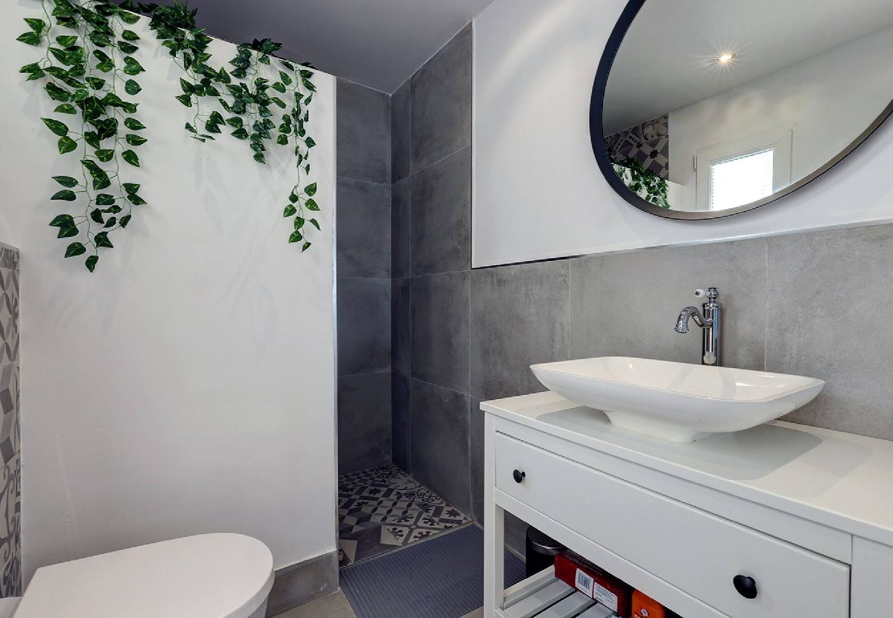 Casa adosada en Benalmádena - Traditional 2 Bed Pueblo Townhouse With Terrace 