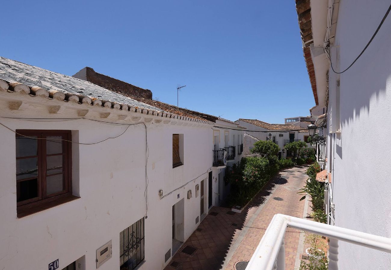 Casa adosada en Benalmádena - Traditional 2 Bed Pueblo Townhouse With Terrace 