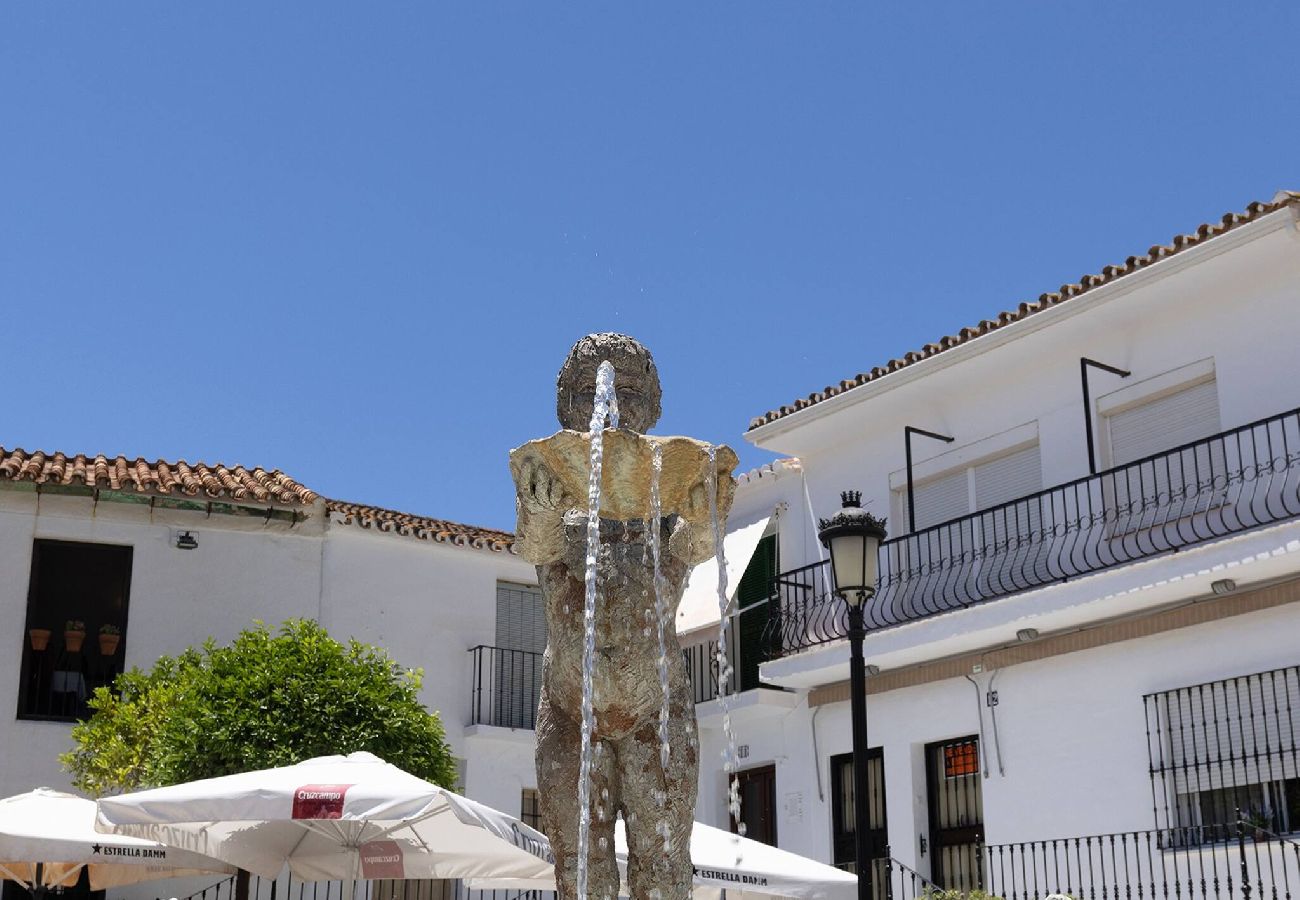 Casa adosada en Benalmádena - Traditional 2 Bed Pueblo Townhouse With Terrace 