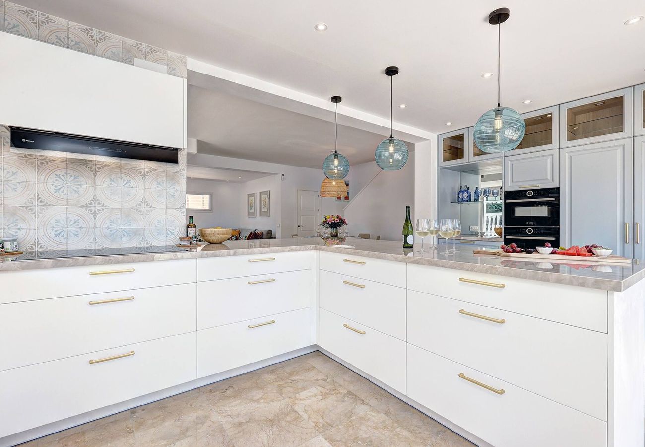 Villa en Mijas Costa - Luxury La Cala Villa, Private Pool and Sea Views 