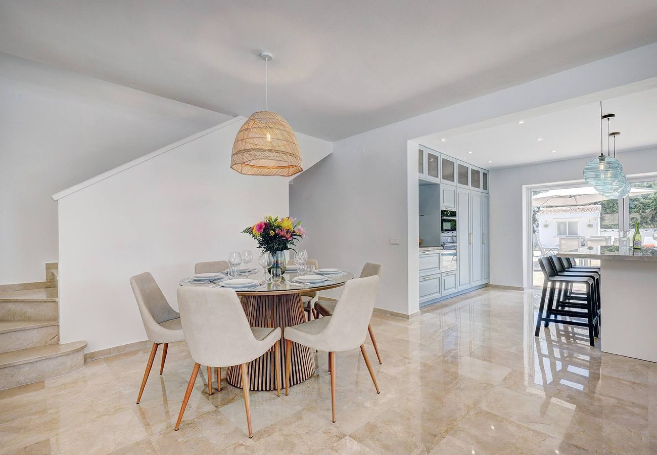 Villa en Mijas Costa - Luxury La Cala Villa, Private Pool and Sea Views 