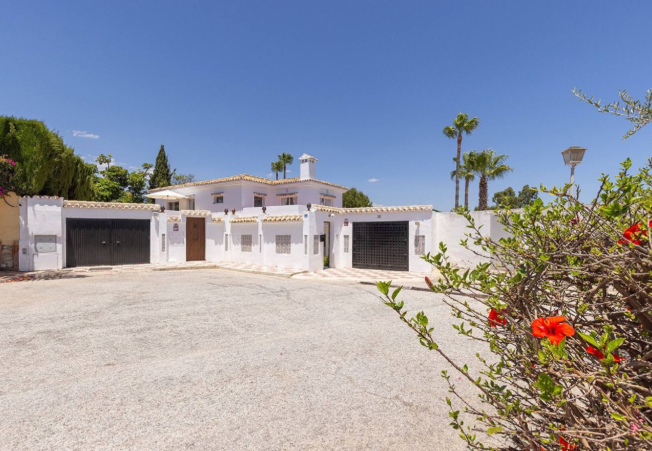 Villa en Mijas Costa - Luxury La Cala Villa, Private Pool and Sea Views 