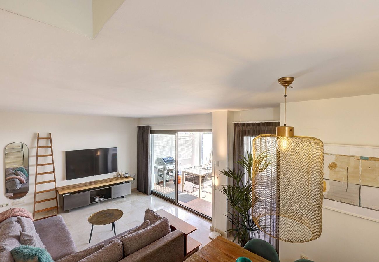 Apartamento en La Cala de Mijas - La Cala Hills Club Ático dúplex de 2 dormitorios, vistas al mar y bañera de hidromasaje