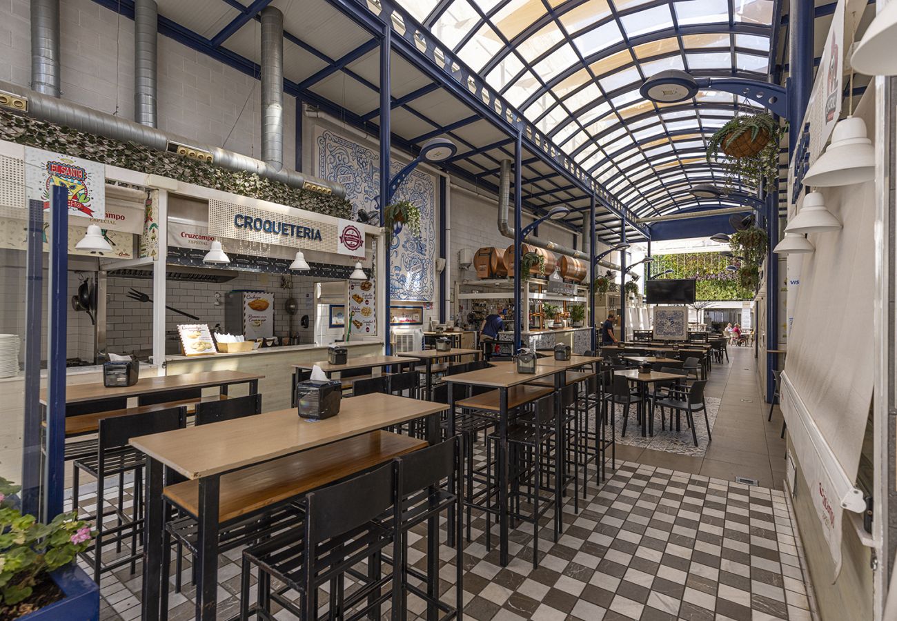 Apartamento en Fuengirola - Nuevo y relajado refugio de 2 dormitorios en la playa de Fuengirola