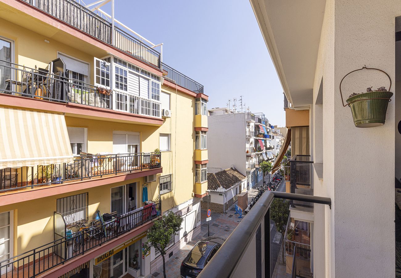 Apartamento en Fuengirola - Nuevo y relajado refugio de 2 dormitorios en la playa de Fuengirola