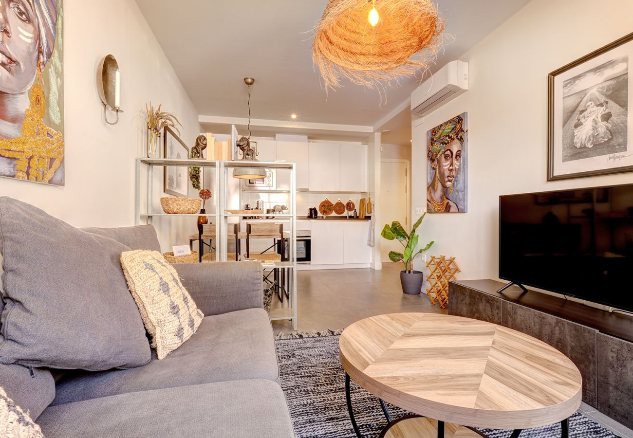 Apartamento en Fuengirola - Nuevo y relajado refugio de 2 dormitorios en la playa de Fuengirola