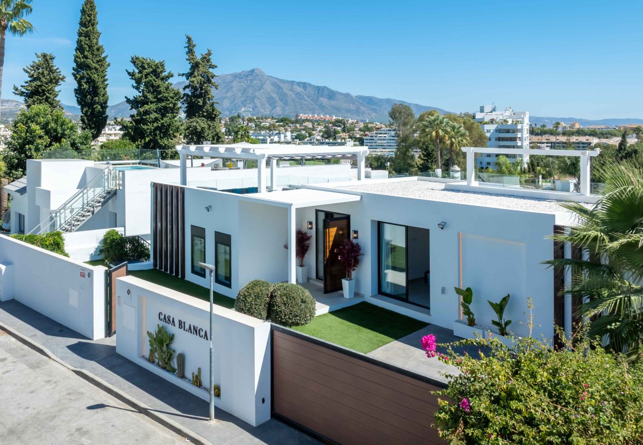 Villa en Marbella - Villa privada de lujo, piscina climatizada y sauna