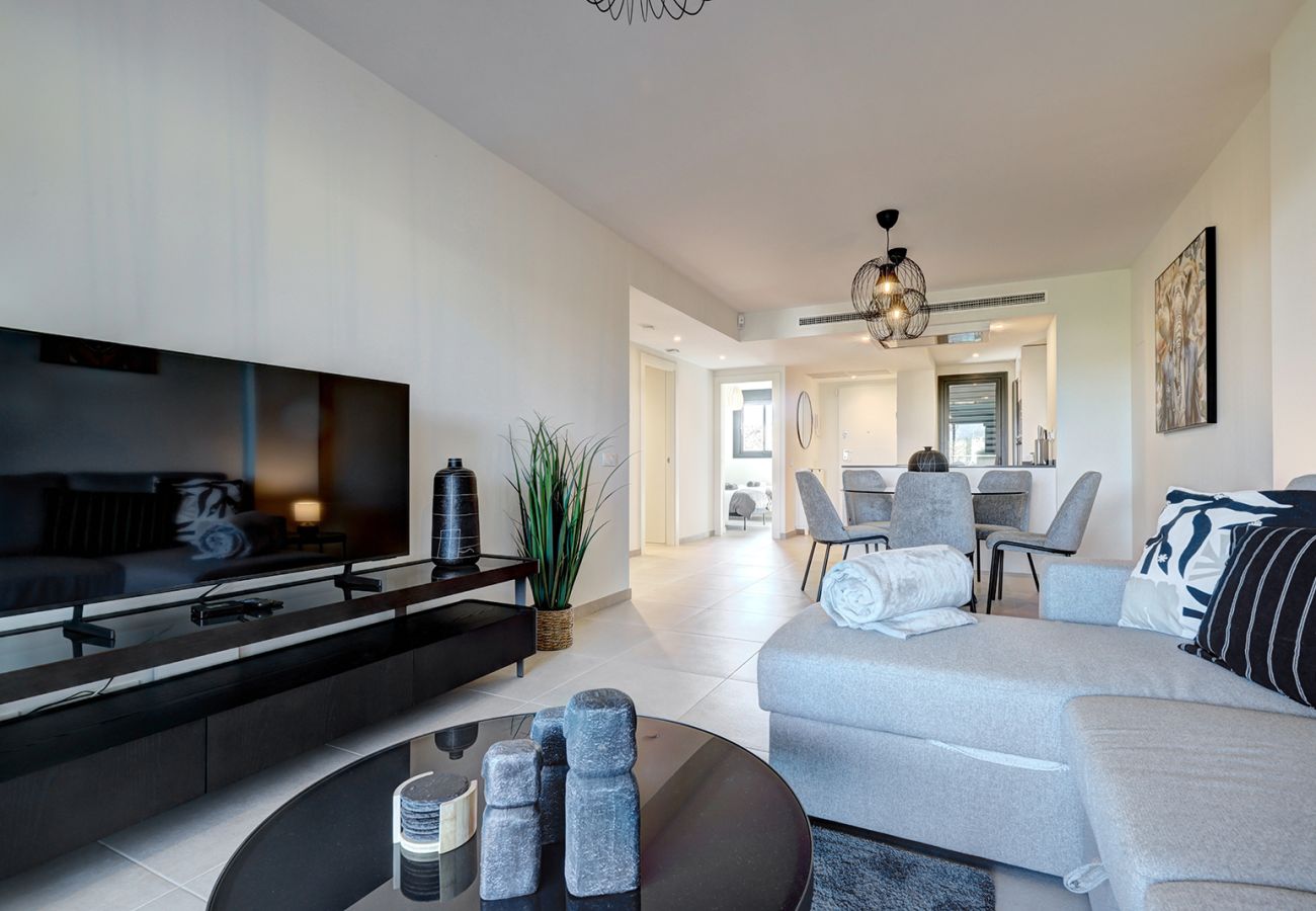 Apartamento en Mijas Costa - Moderno apartamento de 3 dormitorios en Calanova Golf