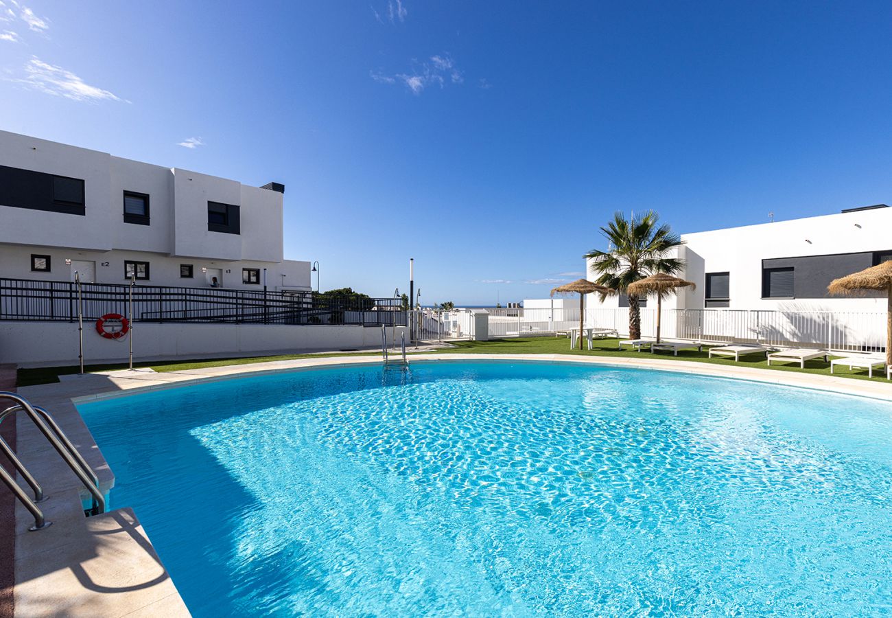 Casa adosada en Mijas Costa - Adosado moderno de 3 dormitorios en Serena La Cala