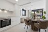 Apartamento en Mijas Costa - Apt de lujo, 2 dormitorios en Mijas Golf, con pista de pádel 