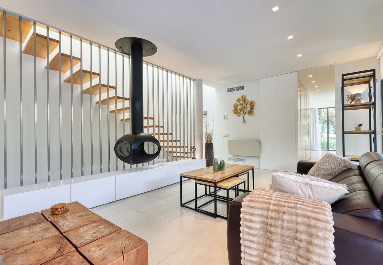 Villa en Marbella - Elegante chalet de 5 dormitorios con piscina privada