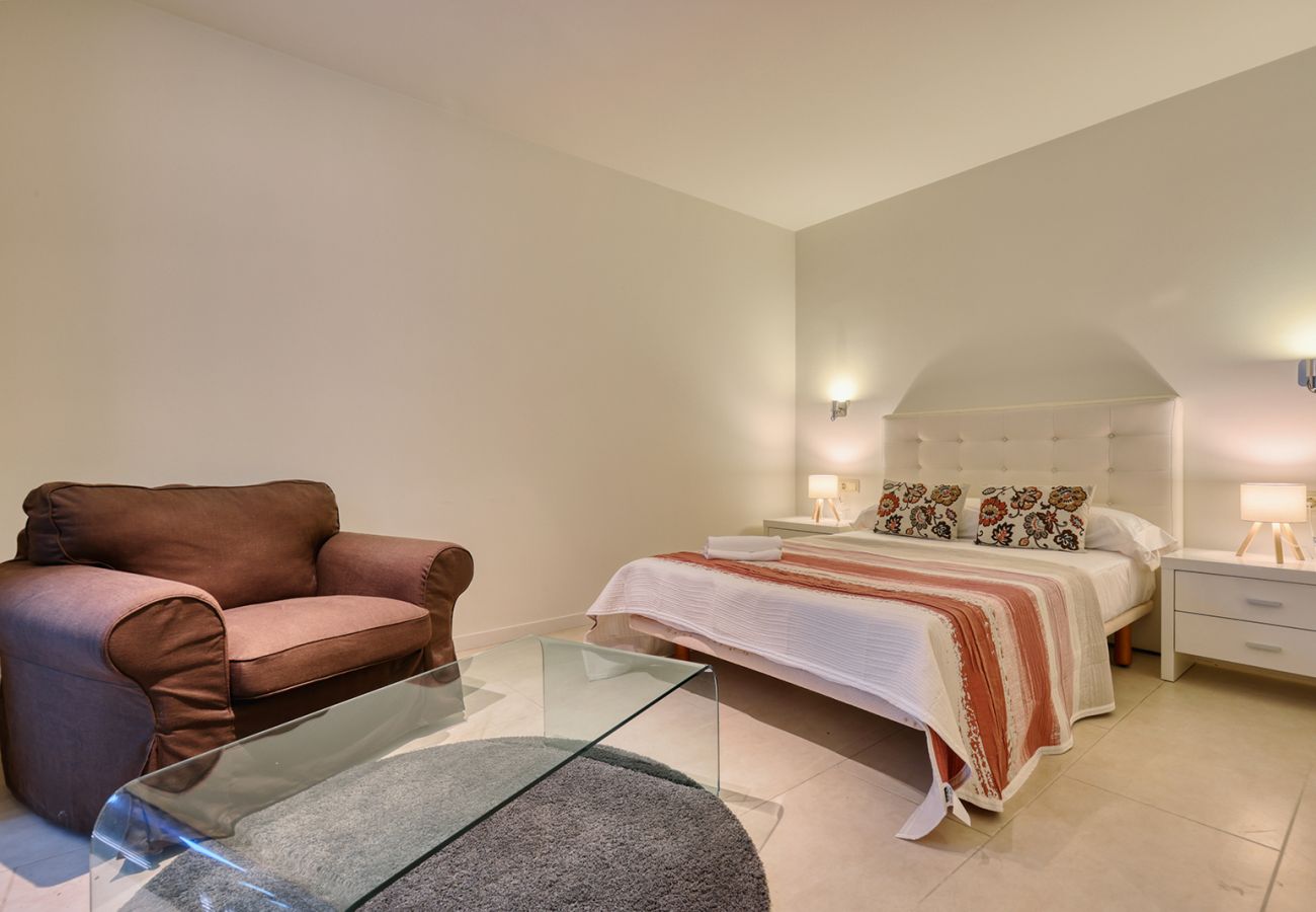 Villa en Marbella - Elegante chalet de 5 dormitorios con piscina privada