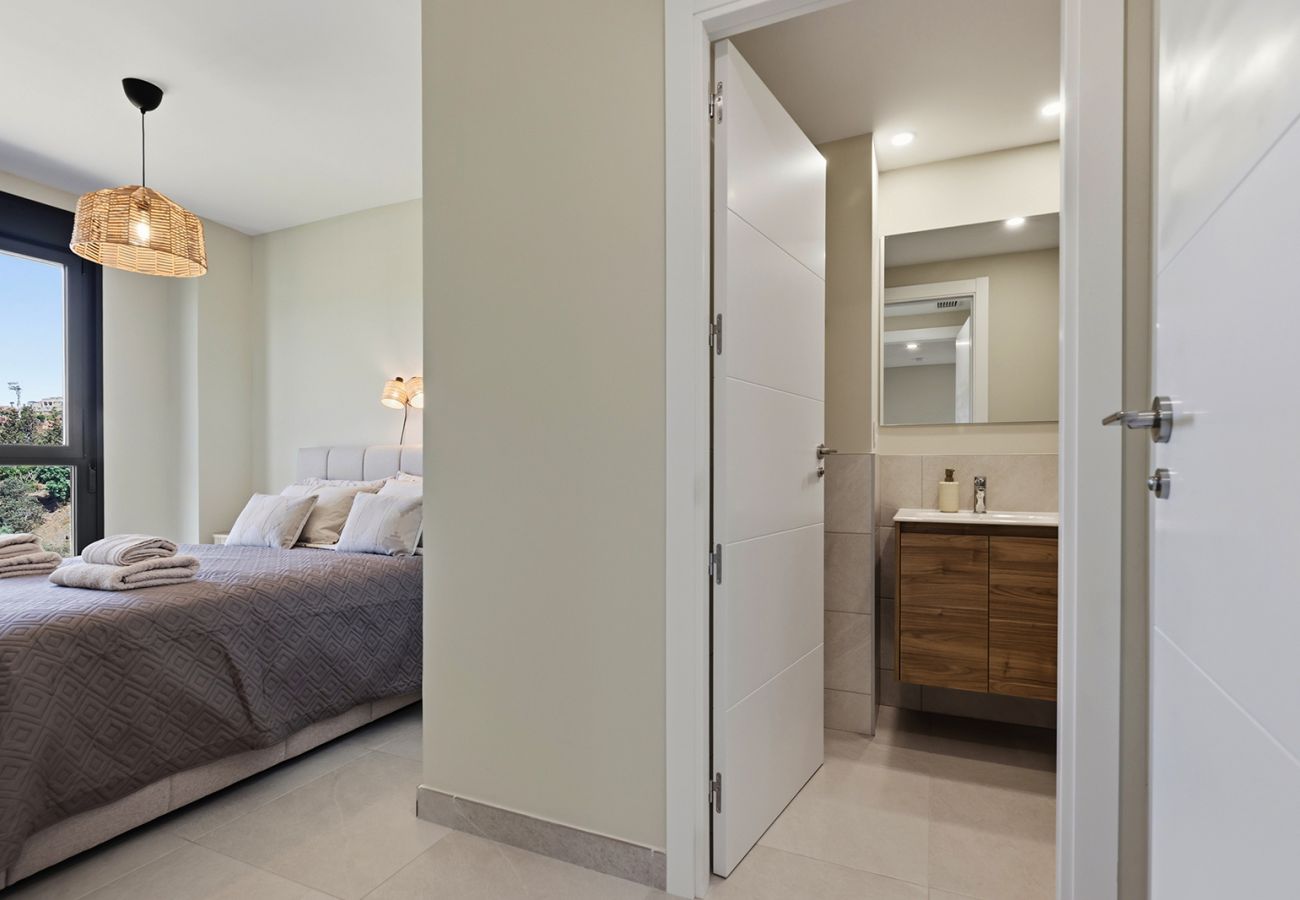 Apartamento en Mijas Costa - Nuevo ático de 2 dormitorios en Mijas Golf con pista de pádel