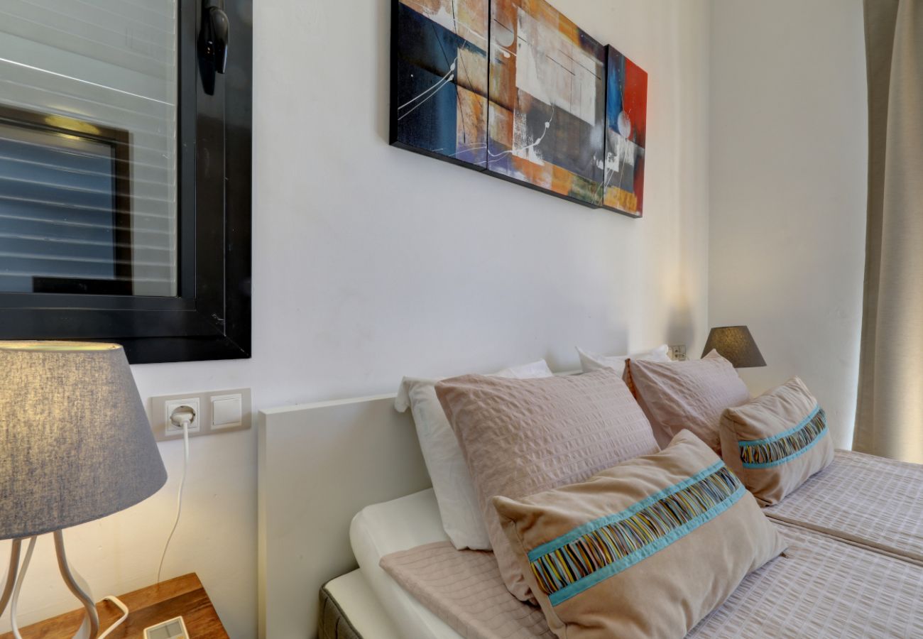 Villa en Benalmádena - Prime Benalmádena Location – 4-Bed Villa with Pool