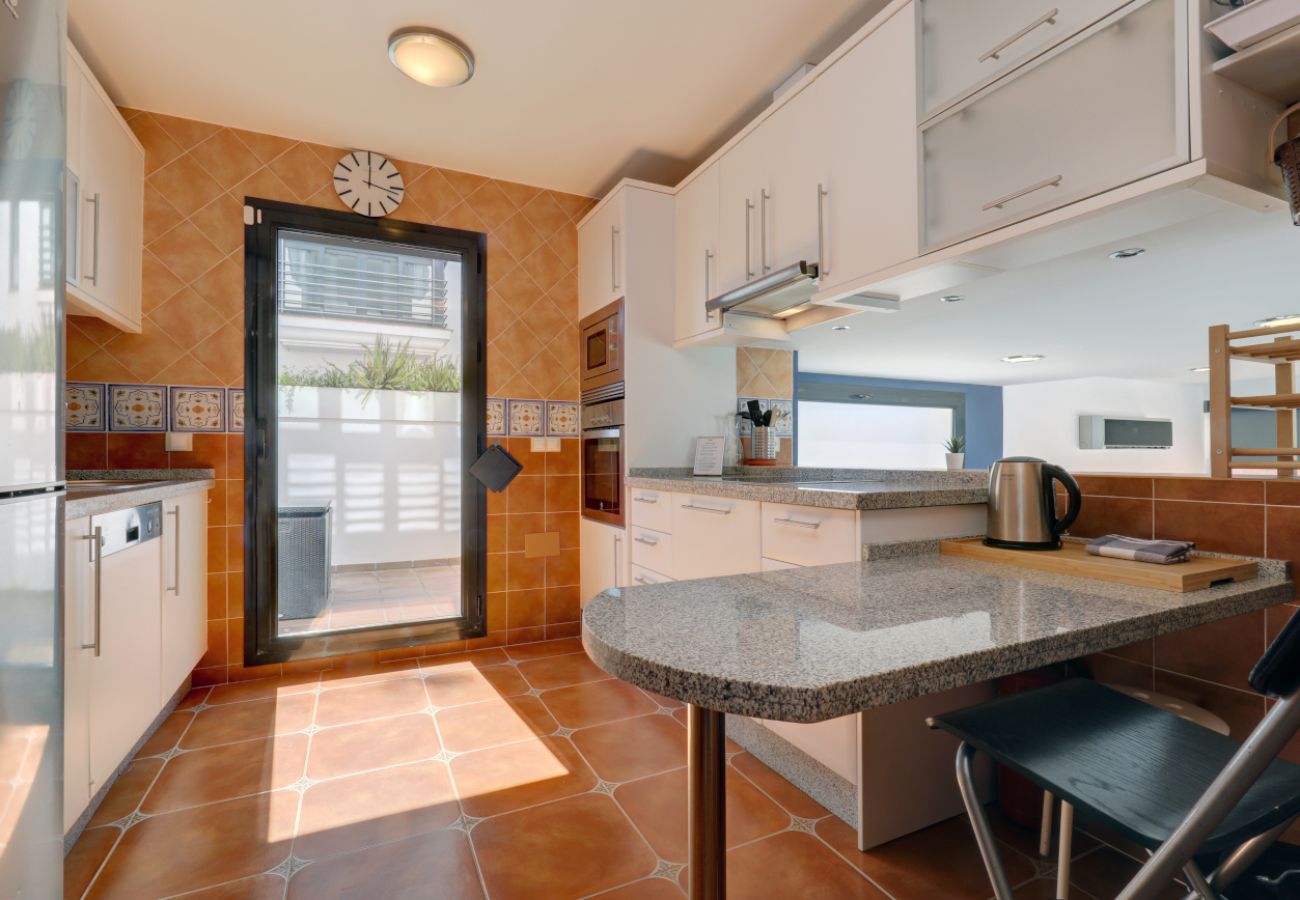 Villa en Benalmádena - Prime Benalmádena Location – 4-Bed Villa with Pool