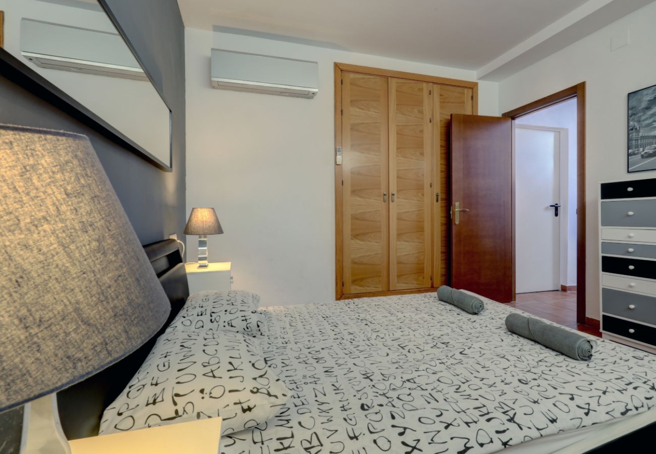 Villa en Benalmádena - Prime Benalmádena Location – 4-Bed Villa with Pool