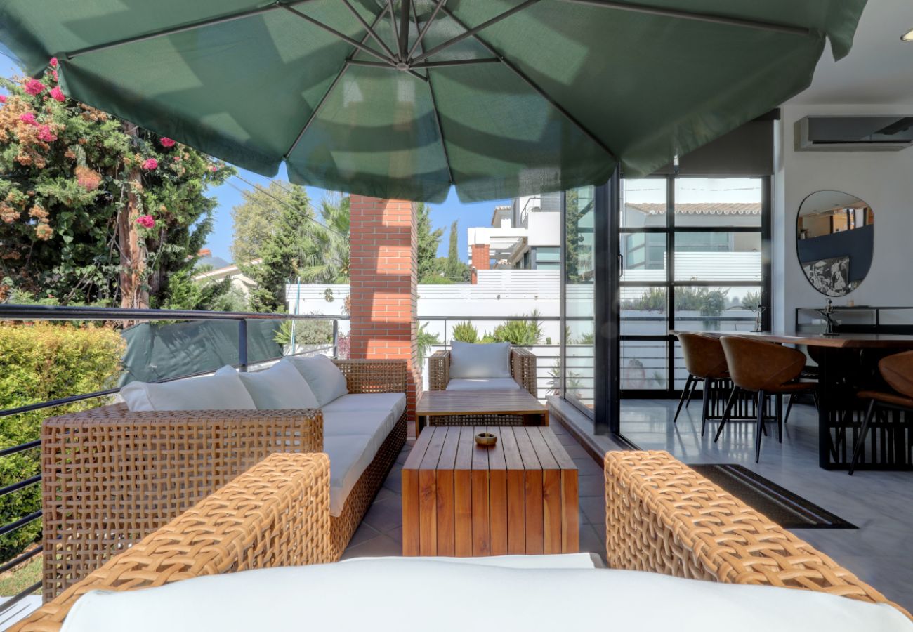 Villa en Benalmádena - Prime Benalmádena Location – 4-Bed Villa with Pool