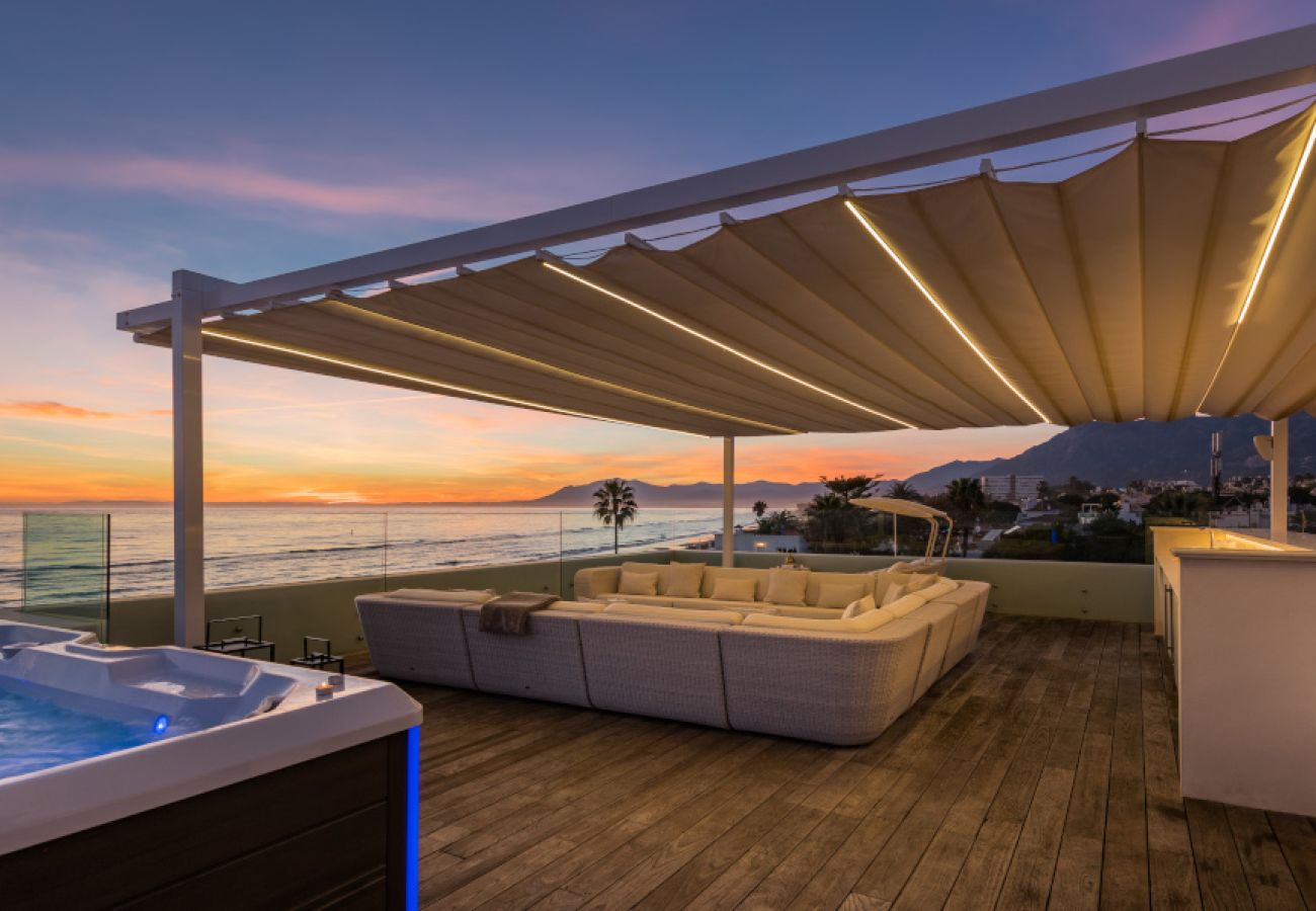 Villa en Marbella - Modern Beachfront Luxury – Villa in Marbella East