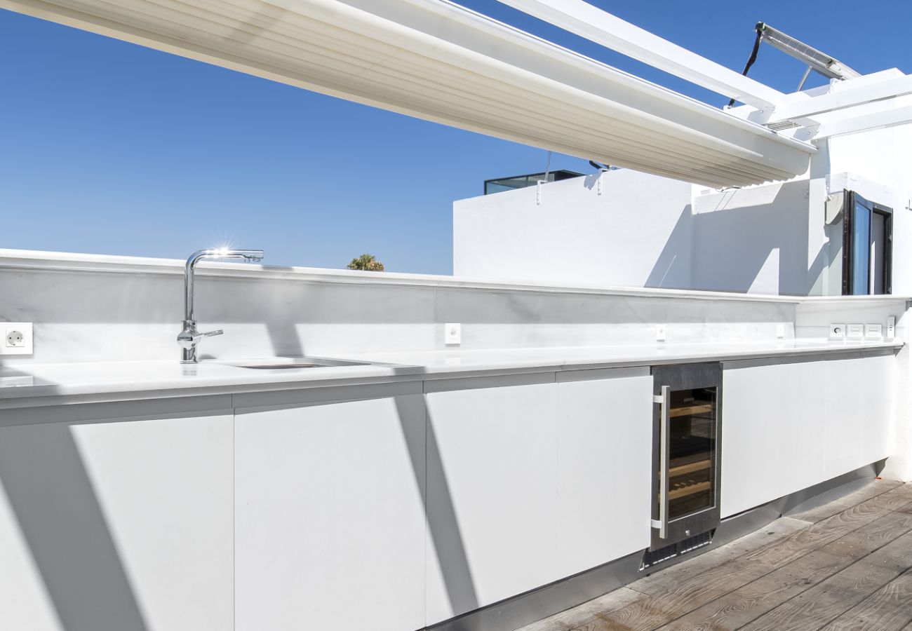 Villa en Marbella - Modern Beachfront Luxury – Villa in Marbella East