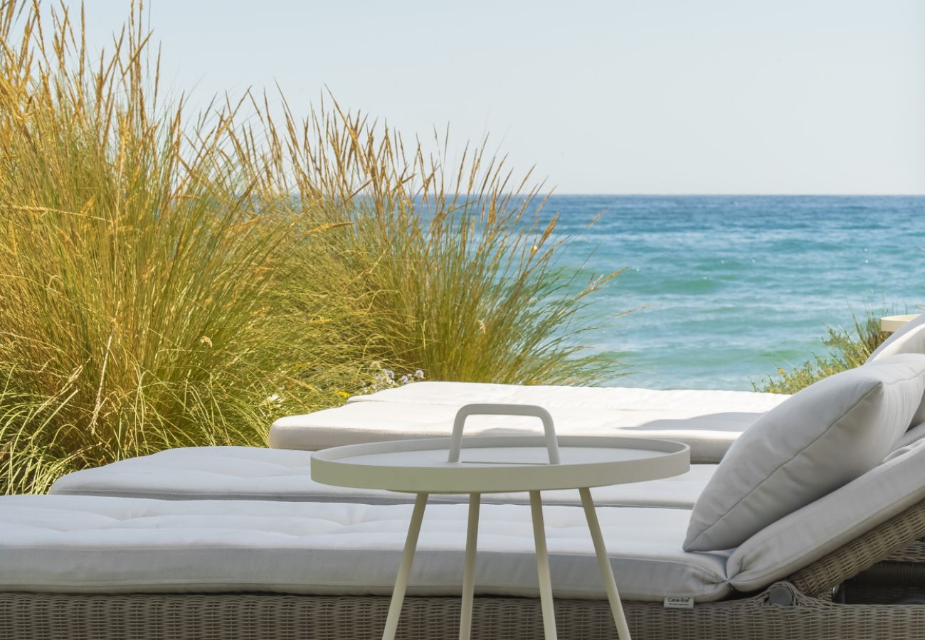 Villa en Marbella - Modern Beachfront Luxury – Villa in Marbella East