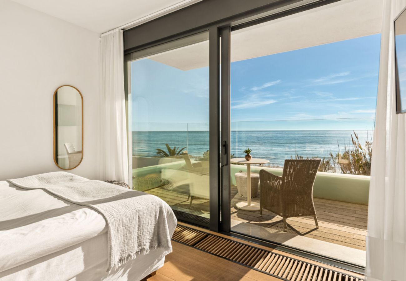Villa en Marbella - Modern Beachfront Luxury – Villa in Marbella East