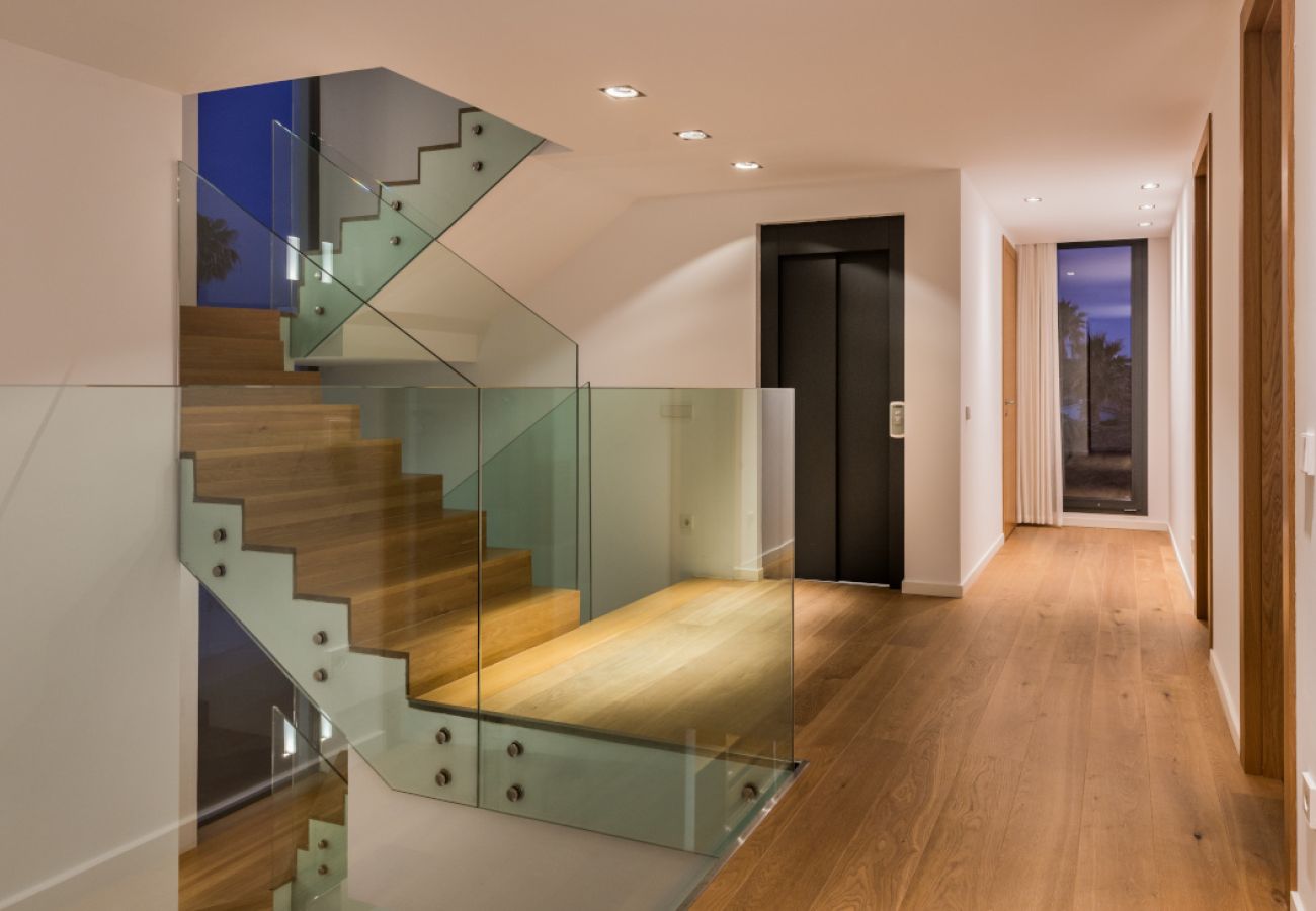 Villa en Marbella - Modern Beachfront Luxury – Villa in Marbella East