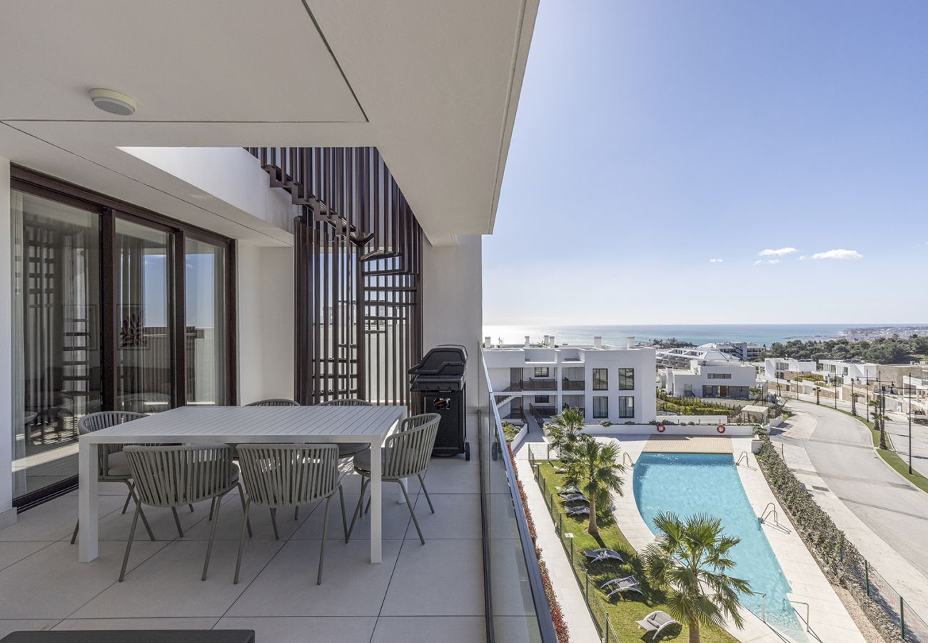 Penthouse in Fuengirola - Luxurious 3 Bed Private Penthouse with Hot Tub