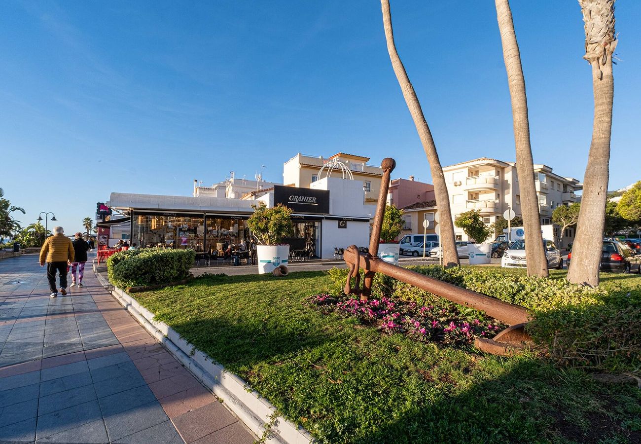 Apartment in Torremolinos - Beachfront 2 Bed Los Corales Carihuela Apt