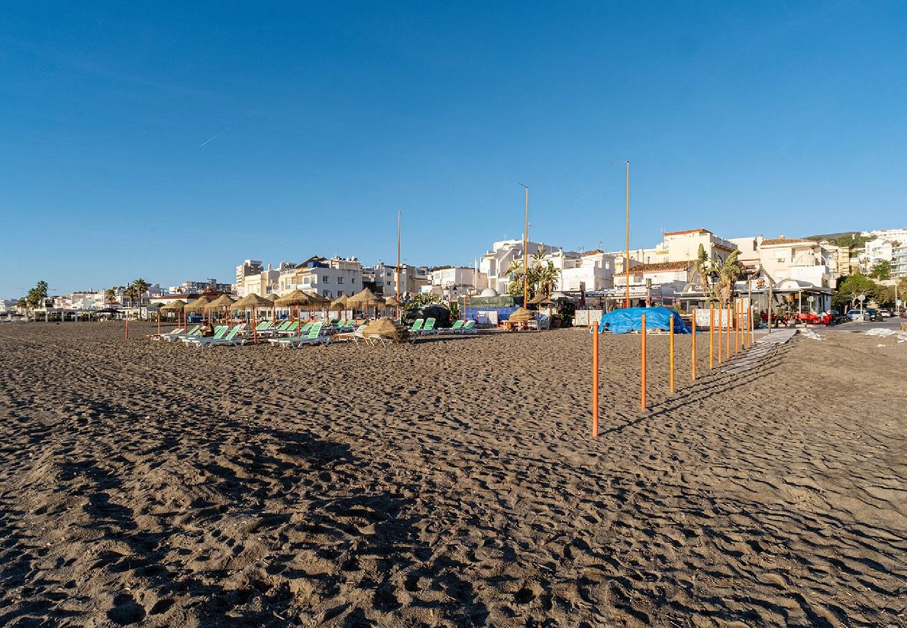 Apartment in Torremolinos - Beachfront 2 Bed Los Corales Carihuela Apt