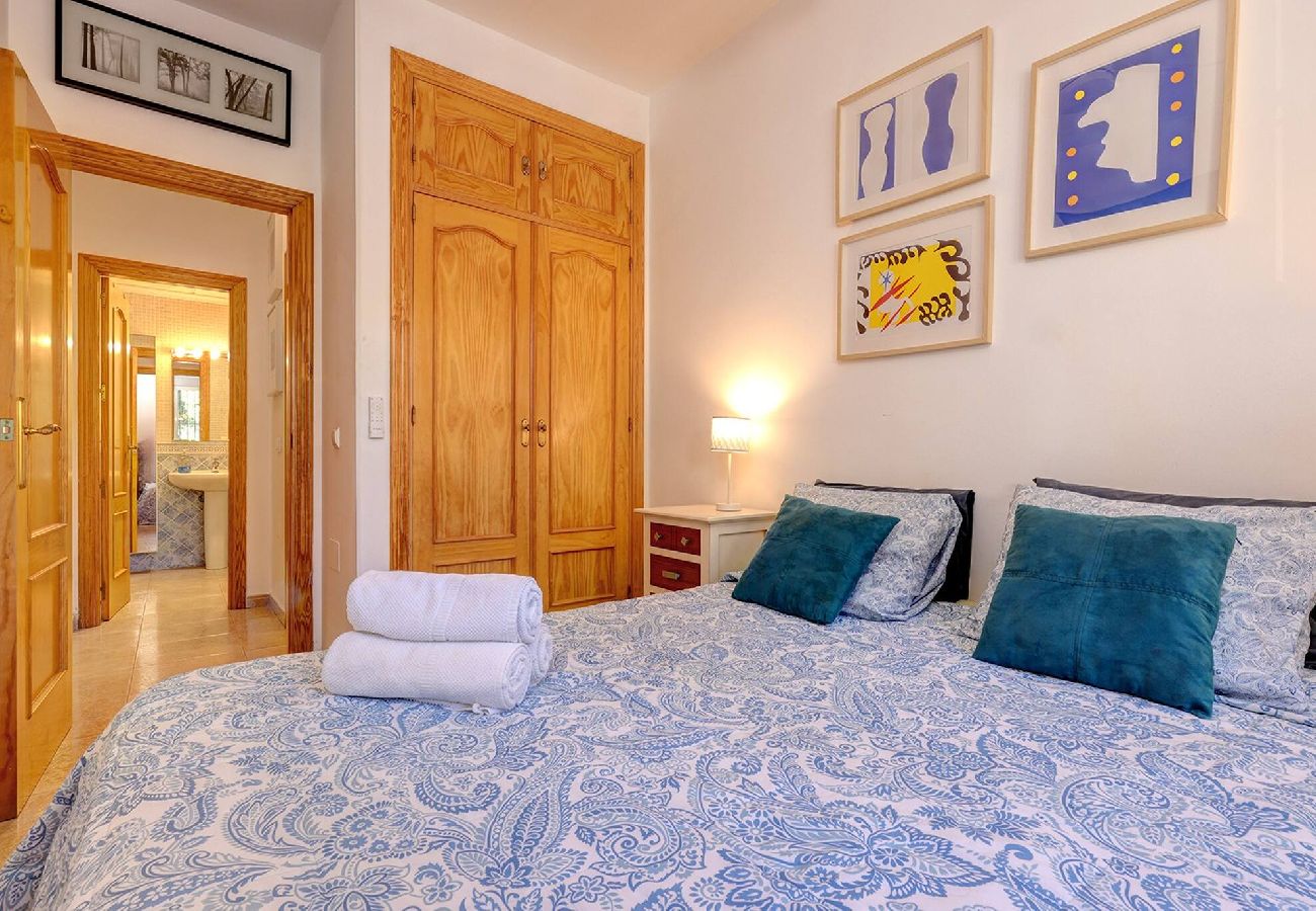 Apartment in Torremolinos - Beachfront 2 Bed Los Corales Carihuela Apt