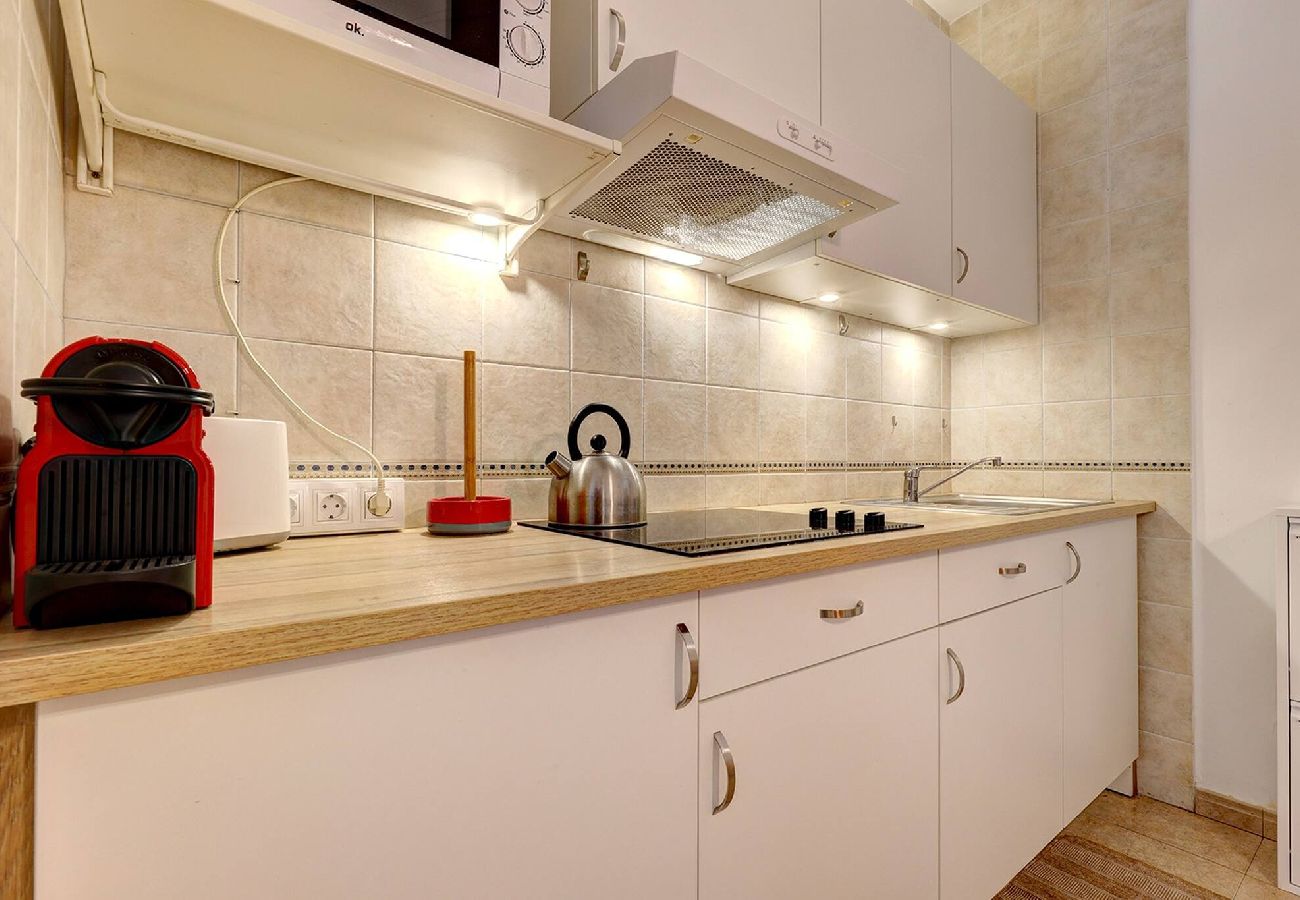 Apartment in Torremolinos - Beachfront 2 Bed Los Corales Carihuela Apt