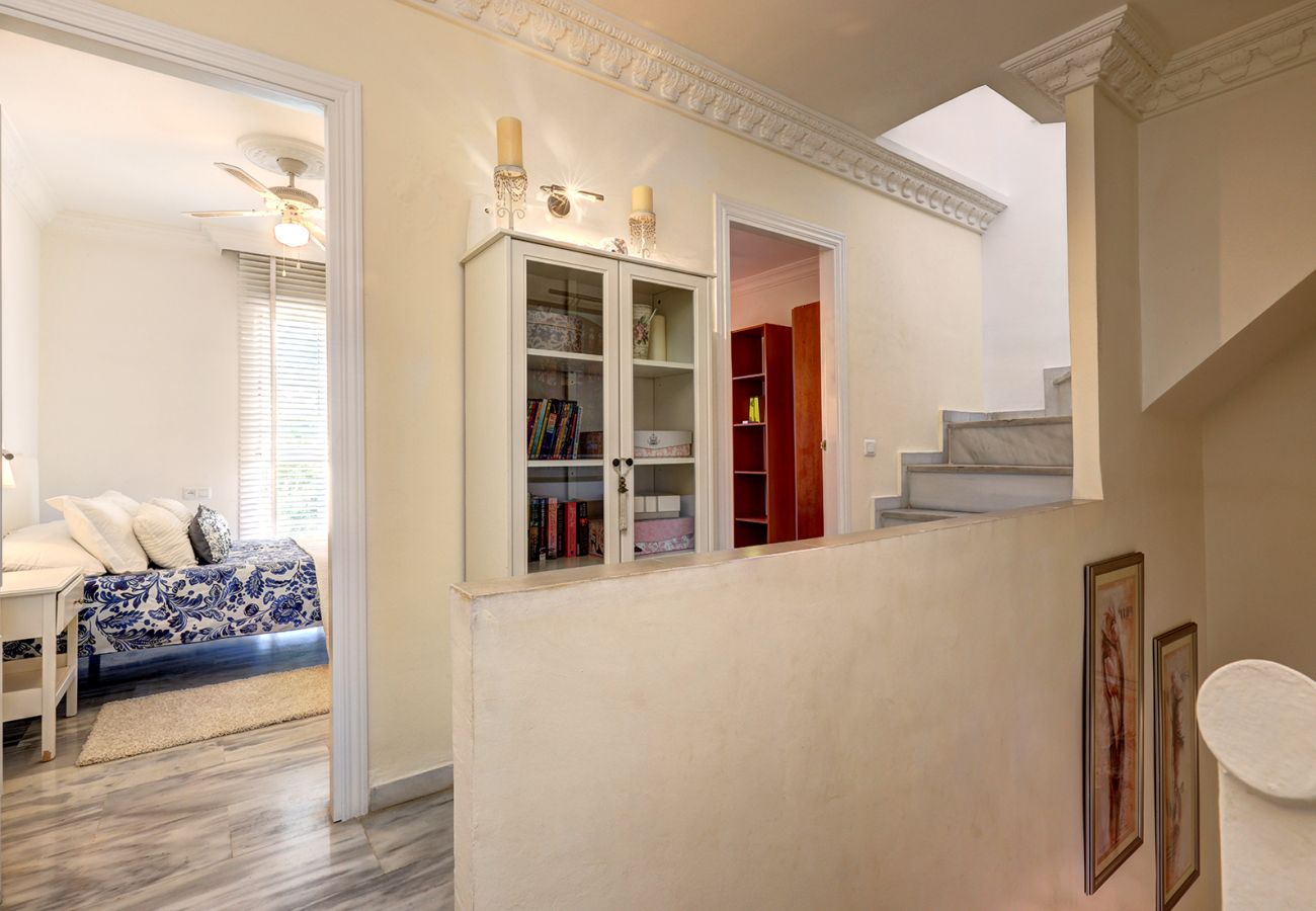 Townhouse in Benalmádena - Townhouse, 4 Bed with Terraces and BBQ