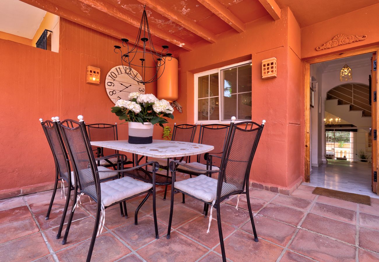 Townhouse in Benalmádena - Townhouse, 4 Bed with Terraces and BBQ