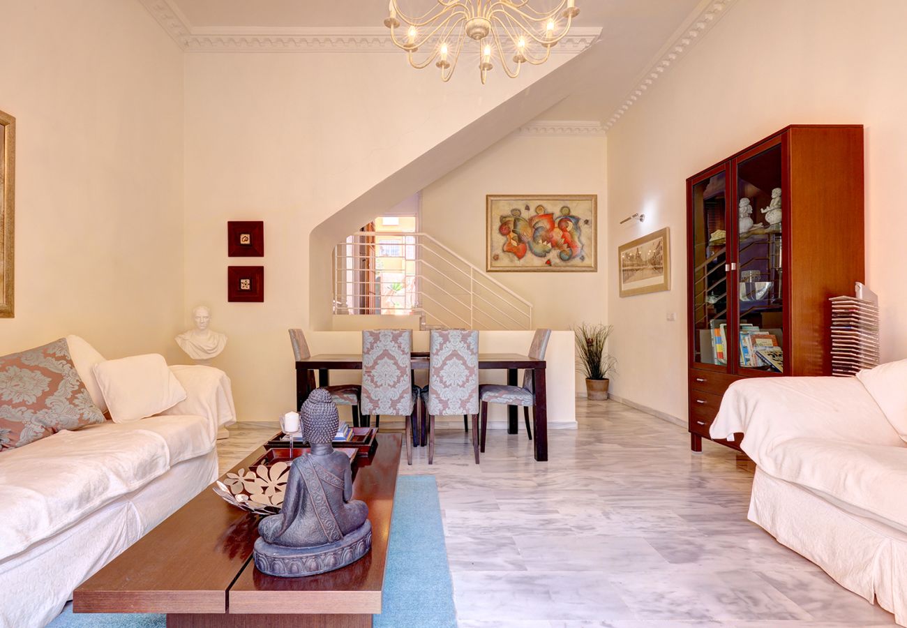 Townhouse in Benalmádena - Townhouse, 4 Bed with Terraces and BBQ