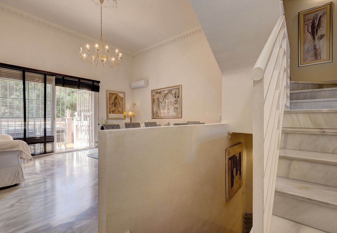 Townhouse in Benalmádena - Townhouse, 4 Bed with Terraces and BBQ