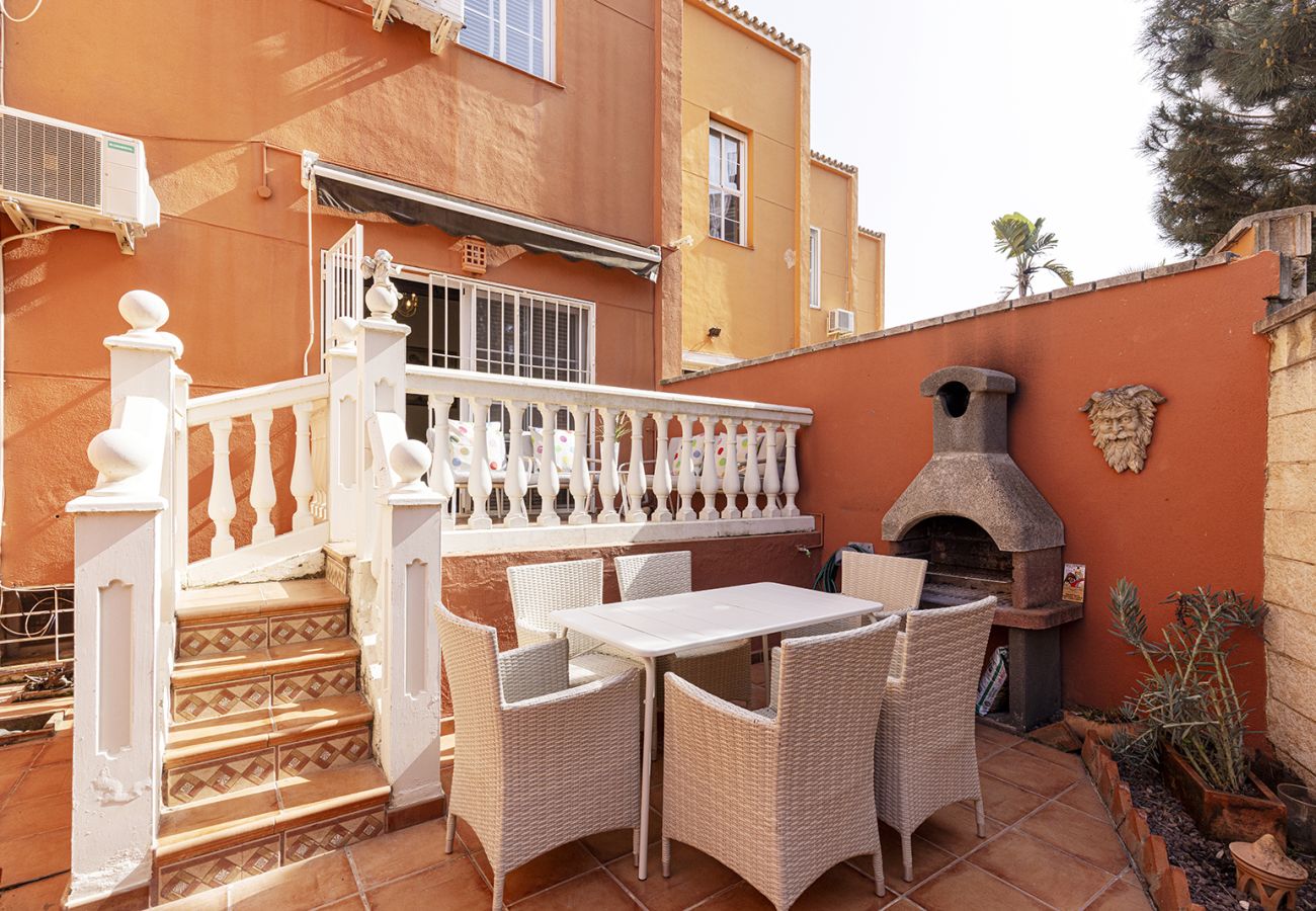 Townhouse in Benalmádena - Townhouse, 4 Bed with Terraces and BBQ