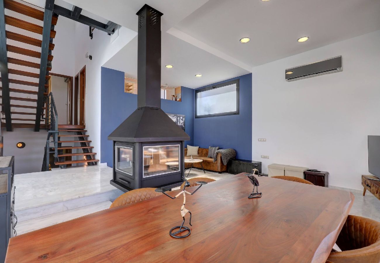 Villa in Benalmádena - Bright and Spacious Villa with Private Pool 
