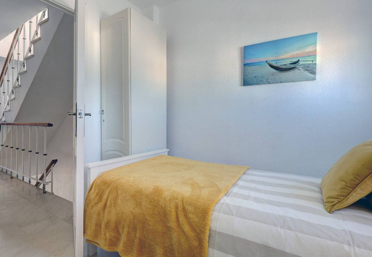 Townhouse in Mijas Costa - Classic 2 Bed Andalusian Townhouse 500m From Beach 