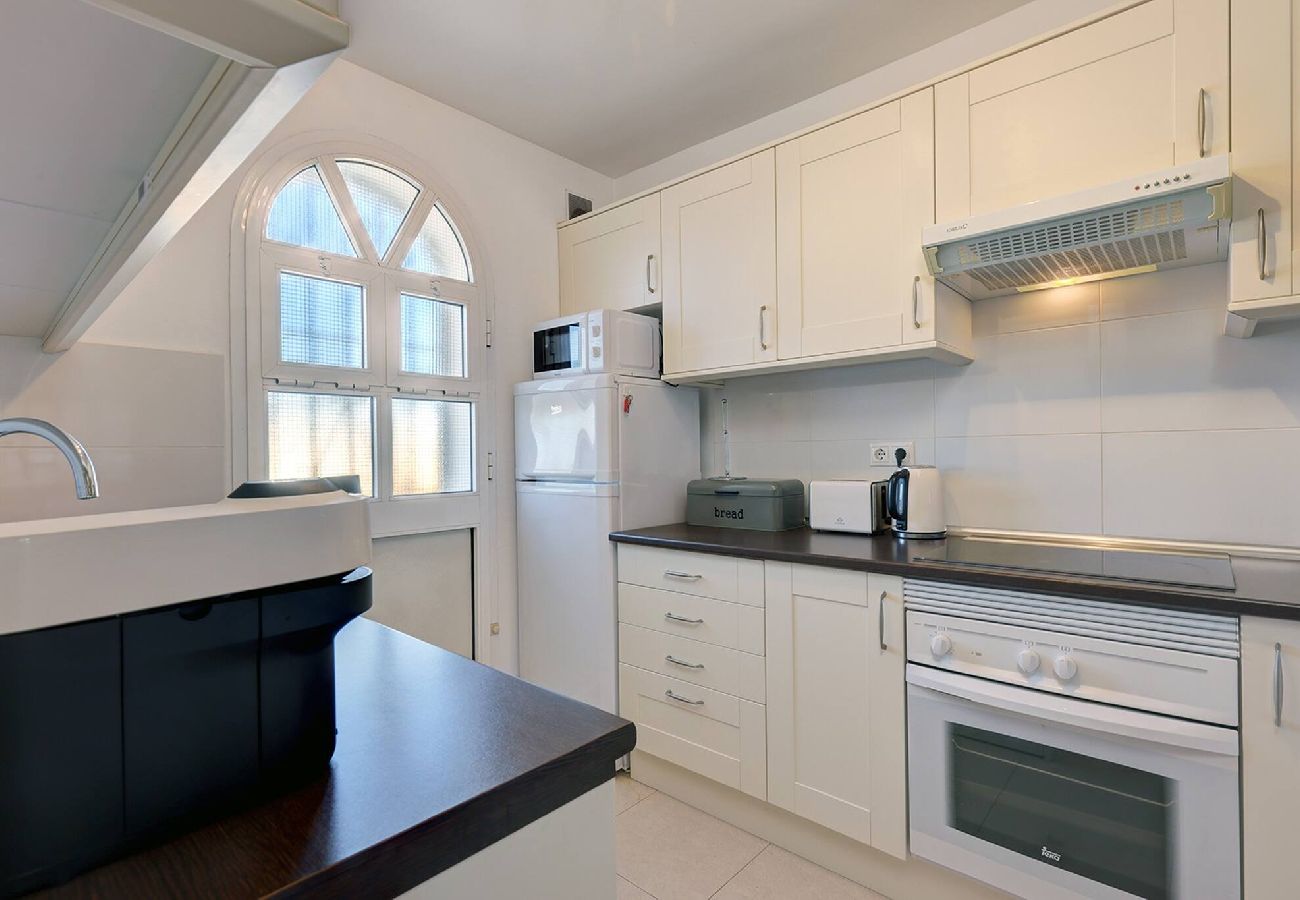 Townhouse in Mijas Costa - Classic 2 Bed Andalusian Townhouse 500m From Beach 
