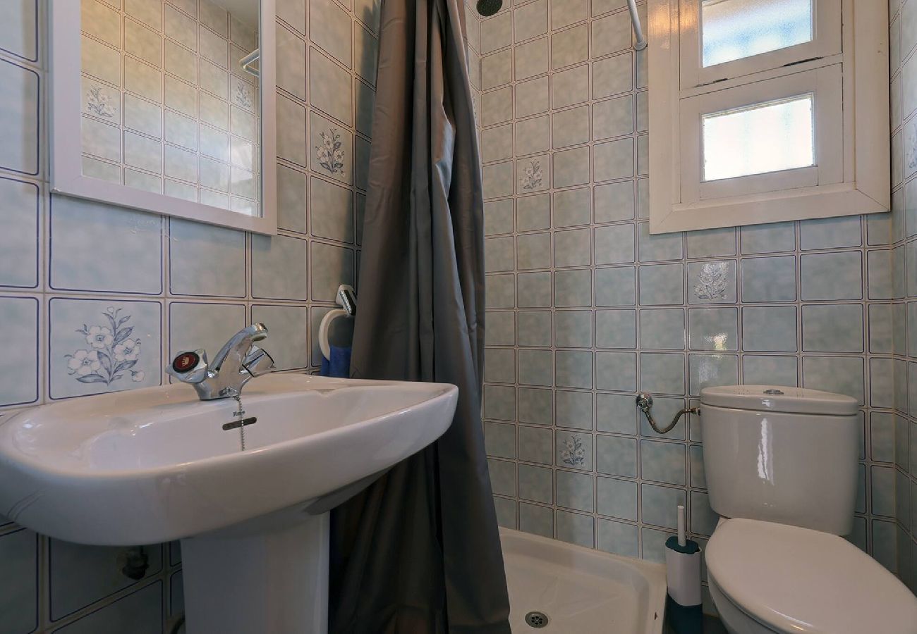 Townhouse in Mijas Costa - Classic 2 Bed Andalusian Townhouse 500m From Beach 